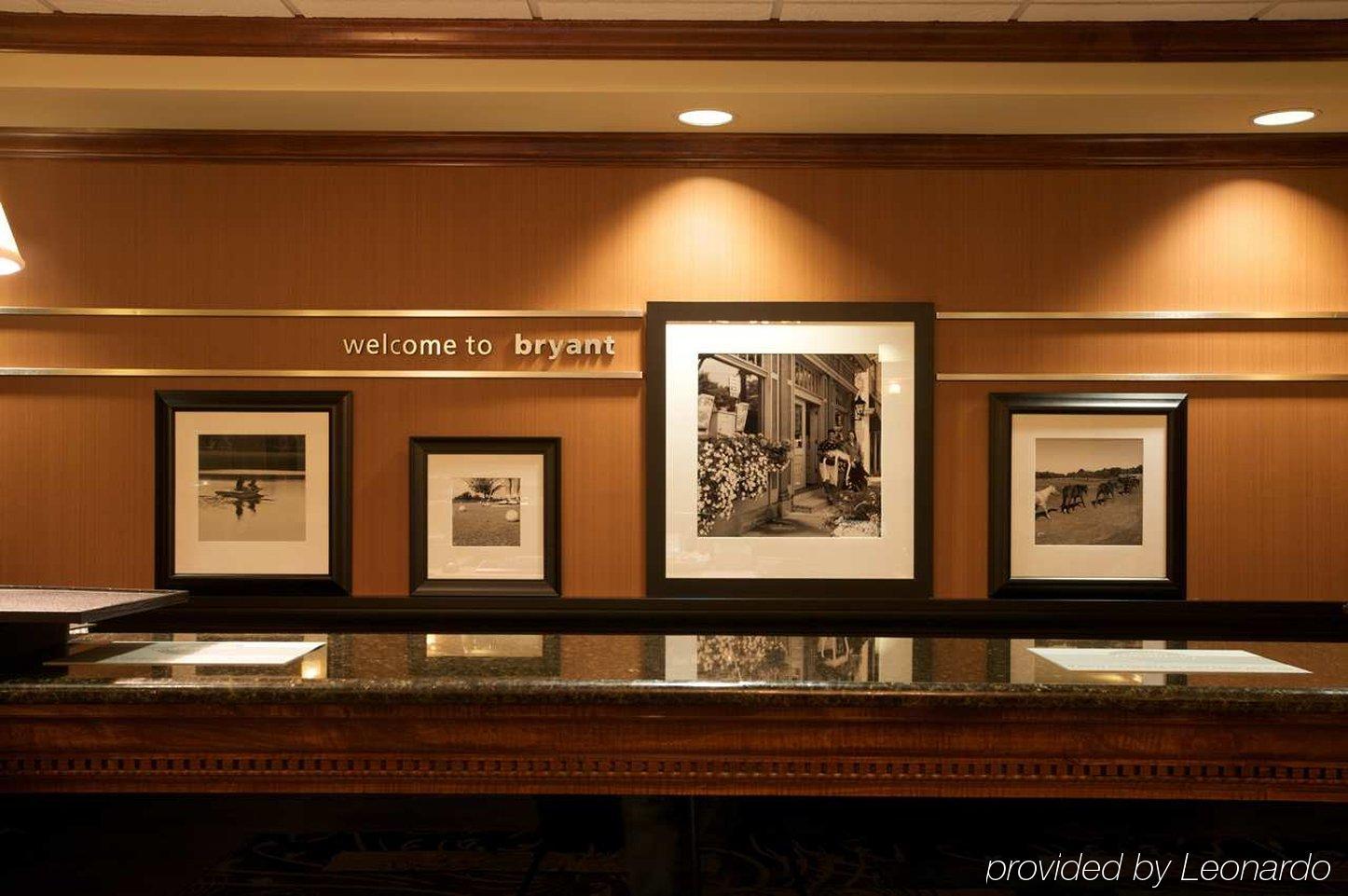 Hampton Inn Bryant Interior photo